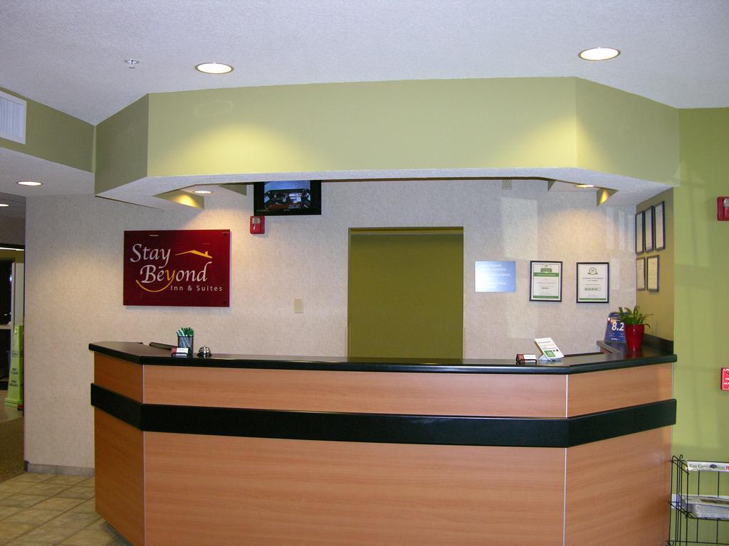 Stay Beyond Inn & Suites Elma Extérieur photo